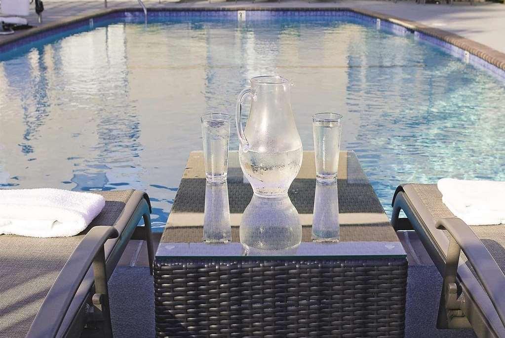 Spark By Hilton San Jose Airport Зручності фото
